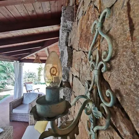 Prestigiosa A - Parcheggio Riservato Villa Chia