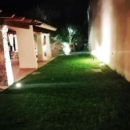 Prestigiosa A - Parcheggio Riservato Chia