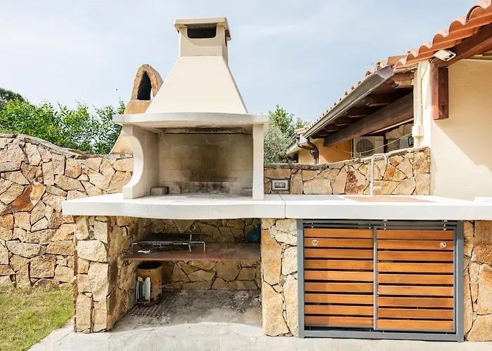 Prestigiosa A - Parcheggio Riservato Villa Chia