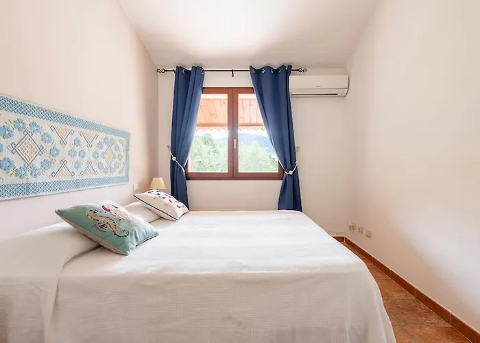 Prestigiosa A - Parcheggio Riservato Chia