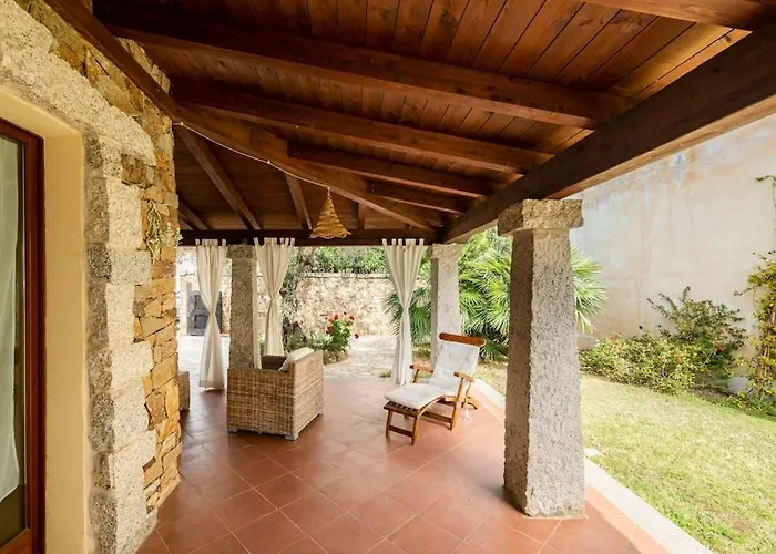 Prestigiosa A - Parcheggio Riservato Villa Chia