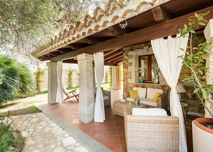 Prestigiosa A - Parcheggio Riservato Chia