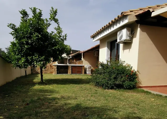 Prestigiosa A - Parcheggio Riservato Chia